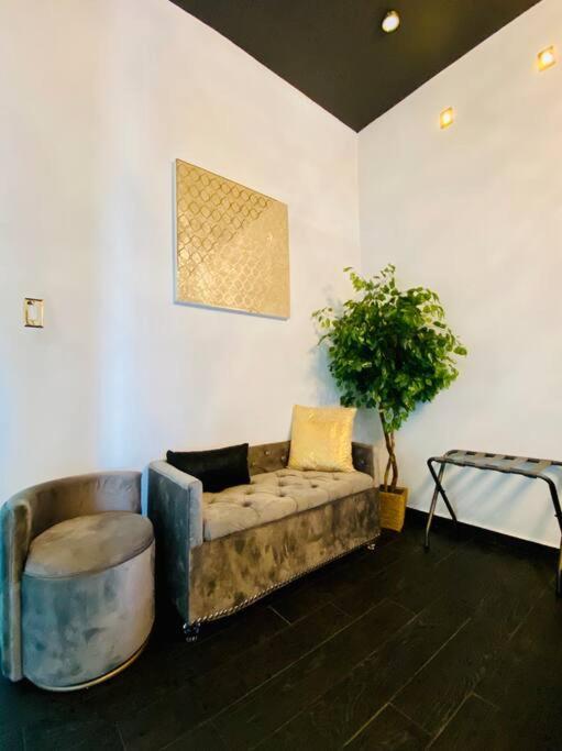 Pasavento - Modern Black Suite Camaceyes Buitenkant foto